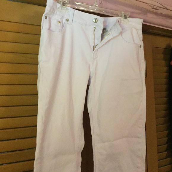 White skinny jeans
