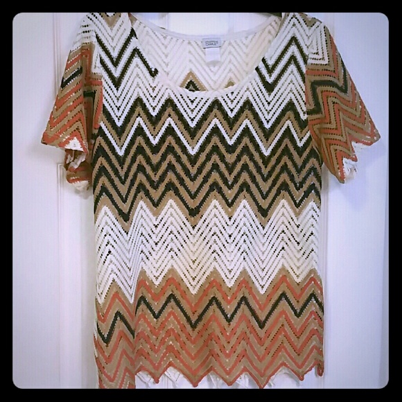 Charming Charlies zigzag print crocheted shirt