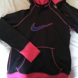 Grey and pink Nike Therma-Fit hoodie
