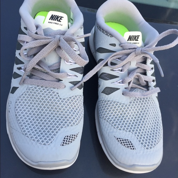 Hold for Sam. NEW Nike free run 5.0 grey
