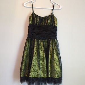 Green prom/cocktail dress