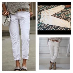 White boyfriend jeans