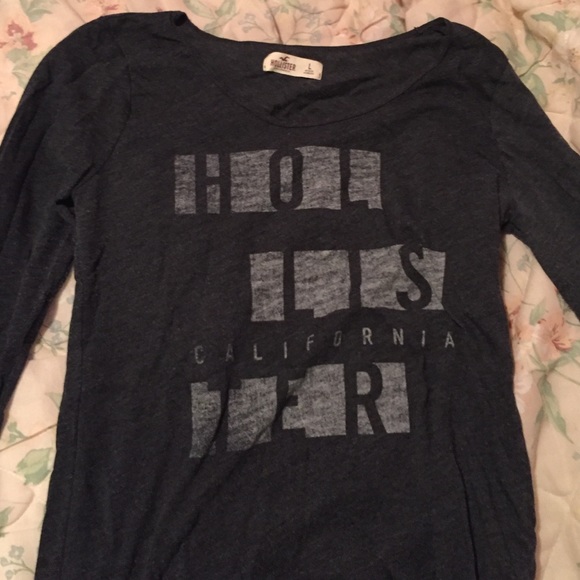 Hollister long sleeved shirt