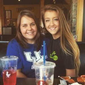 Meet your Posher, Lacey