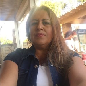 Meet your Posher, Lorena