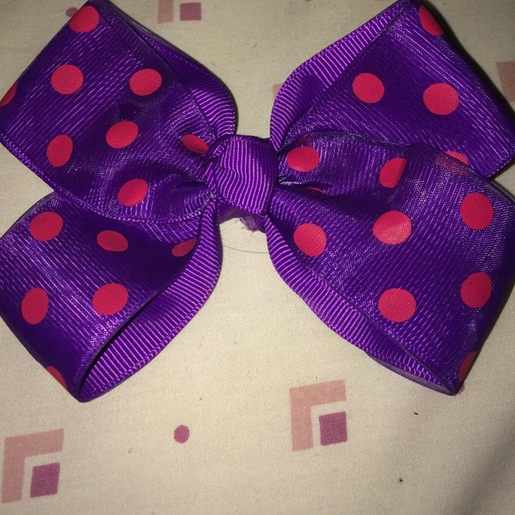 Bows - Picture 2 of 4