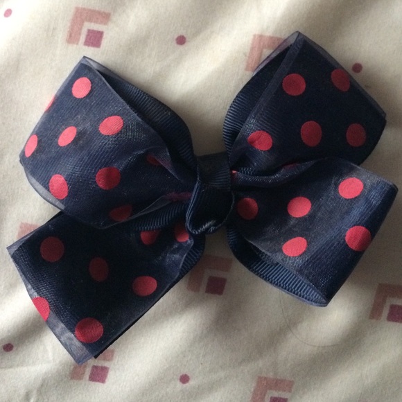 Bows - Picture 3 of 4