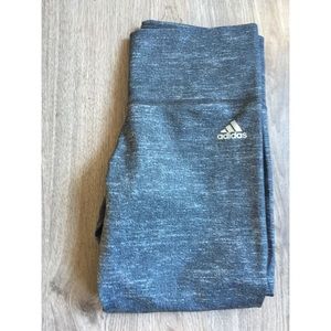 🚫Sold on Merc🚫 Grey Climalite Adidas Crops