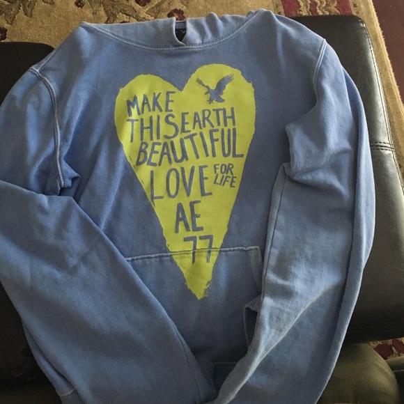 American Eagle Sweatshirt