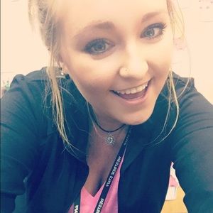 Meet your Posher, Avery