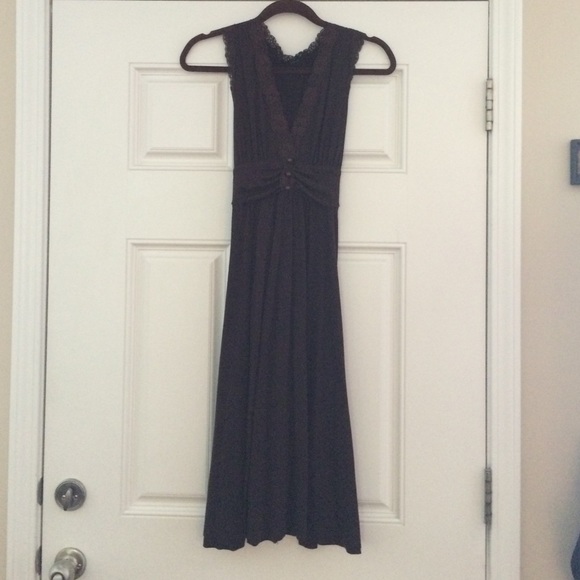 Cute brown dress by soprano