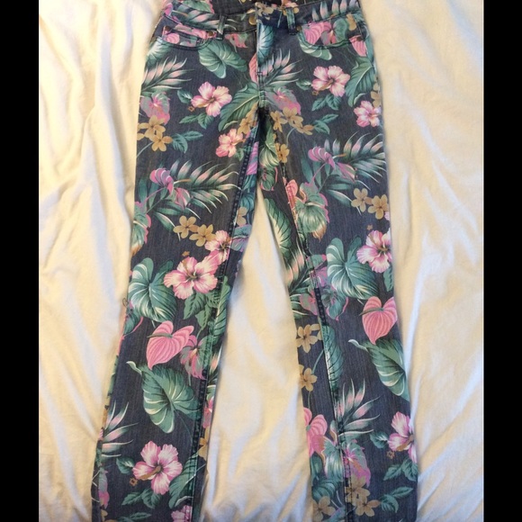 Floral Jeans - Picture 1 of 2