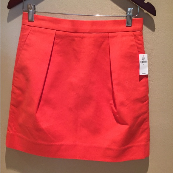 GAP Skirt in Bright Orange.