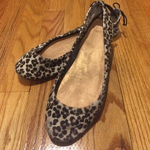 Gap Leopard Print Skimmer Flats