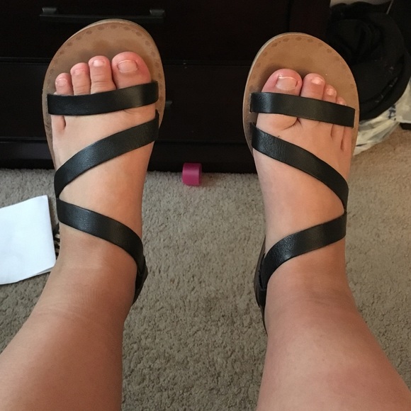 Lucky sandals 💥SOLD💥 - Picture 3 of 4