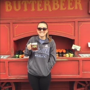 Meet your Posher, Hope