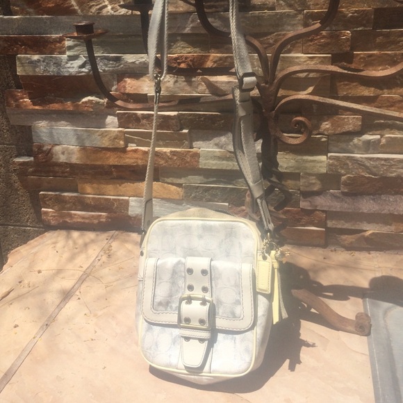 🚨vintage camera bag canvas l Coach Classic Crossbody small bag - Picture 5 of 5