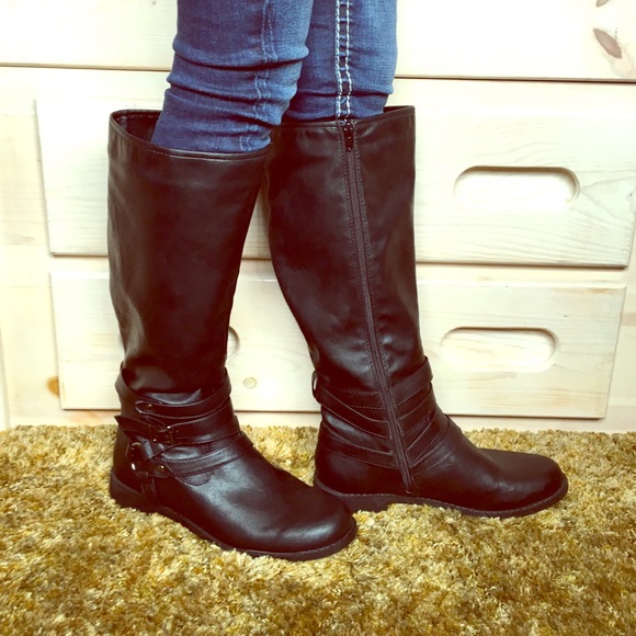 Black Boots