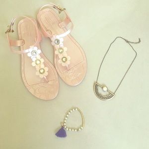 CLEARANCE 🚨Coach Pasley Pink Sandals.