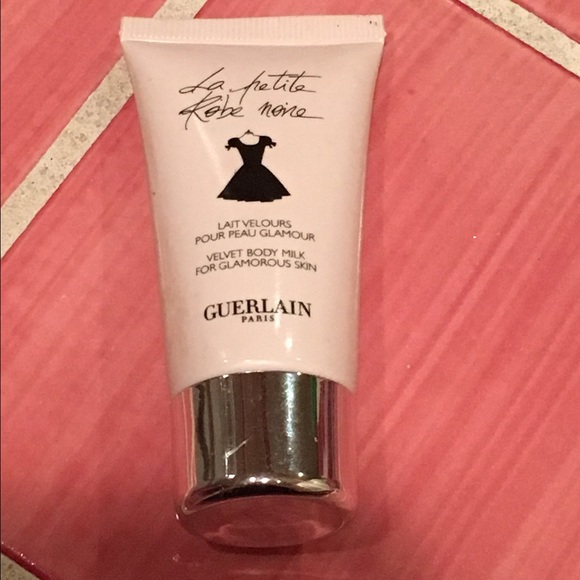 Geurlain La Petite Robe Noire Eau De Perfum 1.6 FL - Picture 3 of 3