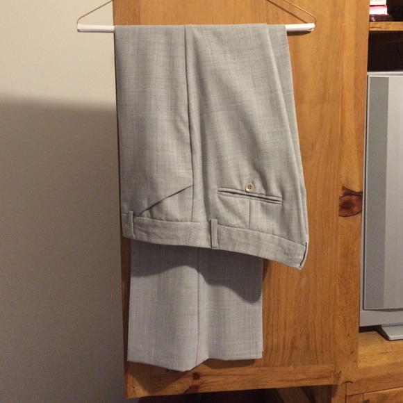 Body by Victoria business suit - Picture 2 of 2