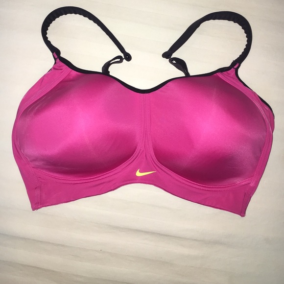 NIKE DRI FIT SPORTS BRA!