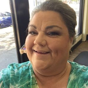 Meet your Posher, Beverly