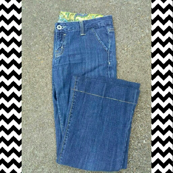 Miss Me Capri size 28