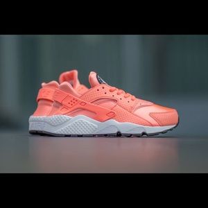 Nike Huarache Atomic Pink 8.5