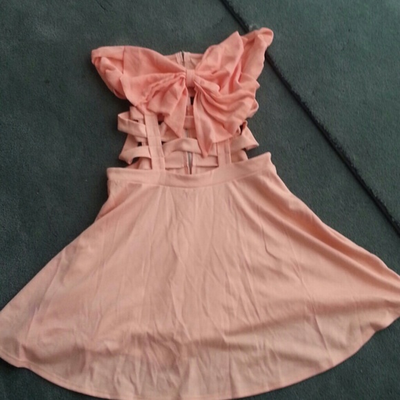 Pink bow dress