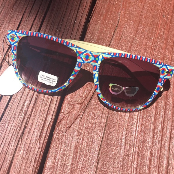 Tribal Aztec Print Wayfarer Sunglasses