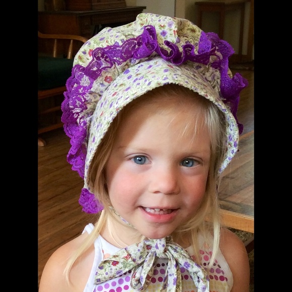 Perfect Costume bonnet