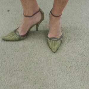 Enzo Angiolini snake skin pumps