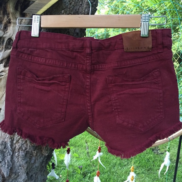 B i l l a b o n g - Maroon Lace-up Shorts - Picture 3 of 4