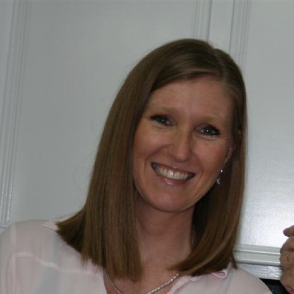 Meet your Posher, Stephanie - Picture 1 of 1