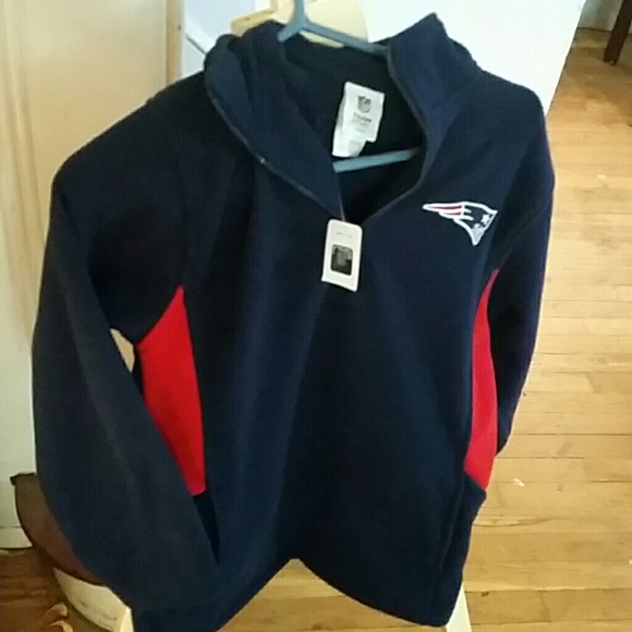 Brand new patriots authentic sweatshirt