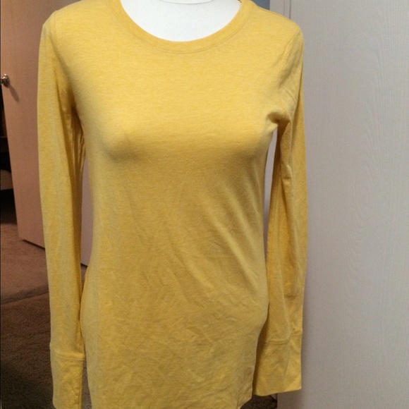NWOT Mossimo Mustard Casual Tee