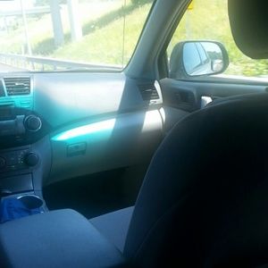 Meet your Posher, Constance