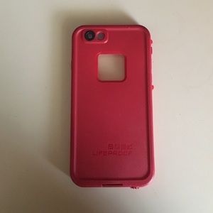 iPhone 6 or 6s lifeproof case