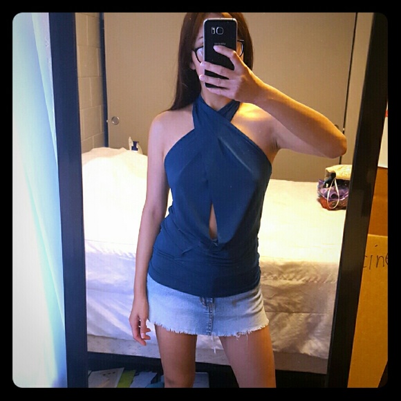 Multi way tie top - Picture 1 of 4