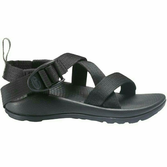 Black Z1 kids chaco size 4