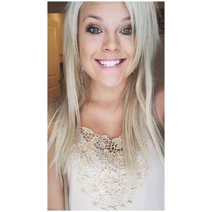 Meet your Posher, Ariana