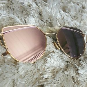 BRAND NEW Rose Gold Mirrored Sunglasses