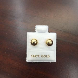 14k Yellow Gold Round Ball Stud. SPECIAL PRICE!