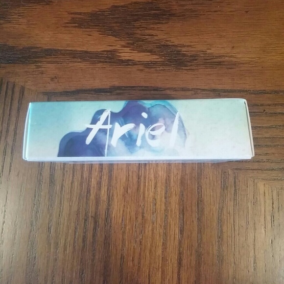 HP Disney Dare to Dream Sea Darling eyeshadow quad - Picture 4 of 4