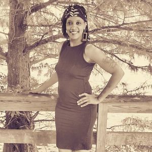 Meet your Posher, Iesha