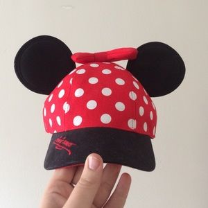 Disneyland Minnie Mouse Ear Hat