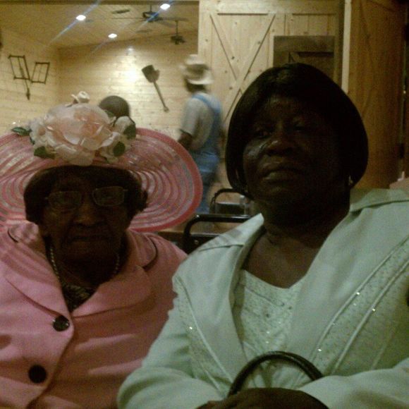 Meet your Posher, Christy