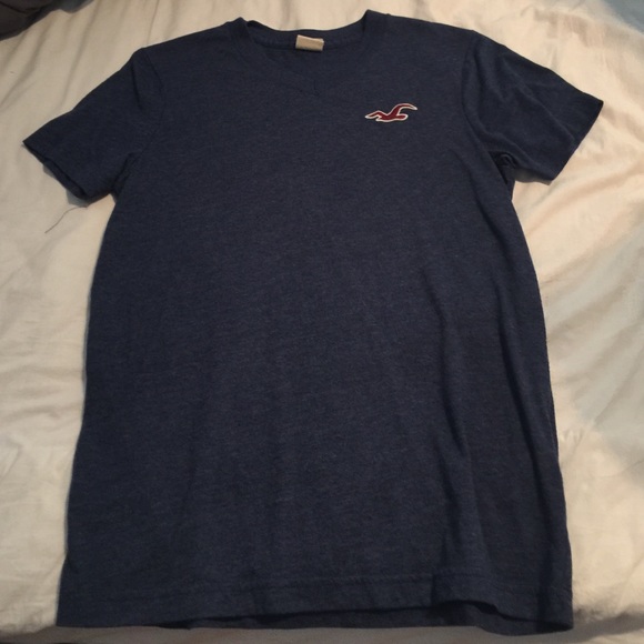 Hollister v neck t shirt