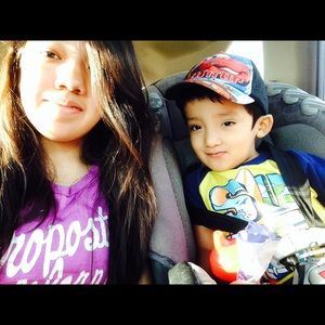 Meet your Posher, Elizabel